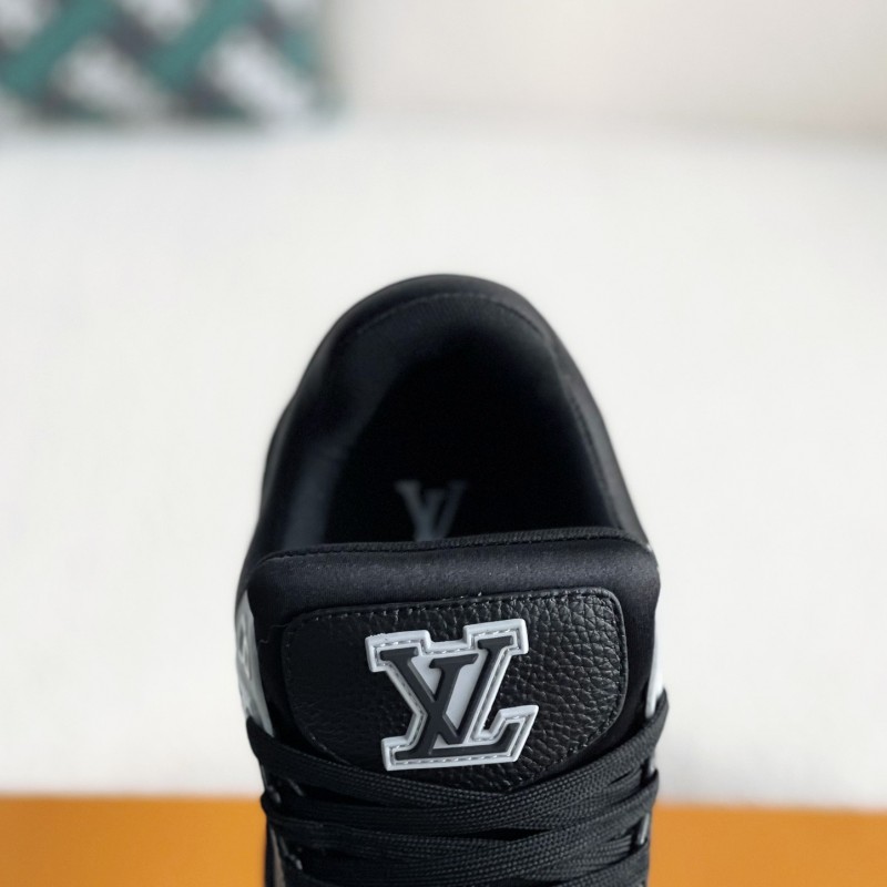 L0*is V*t0n SNEAKERS