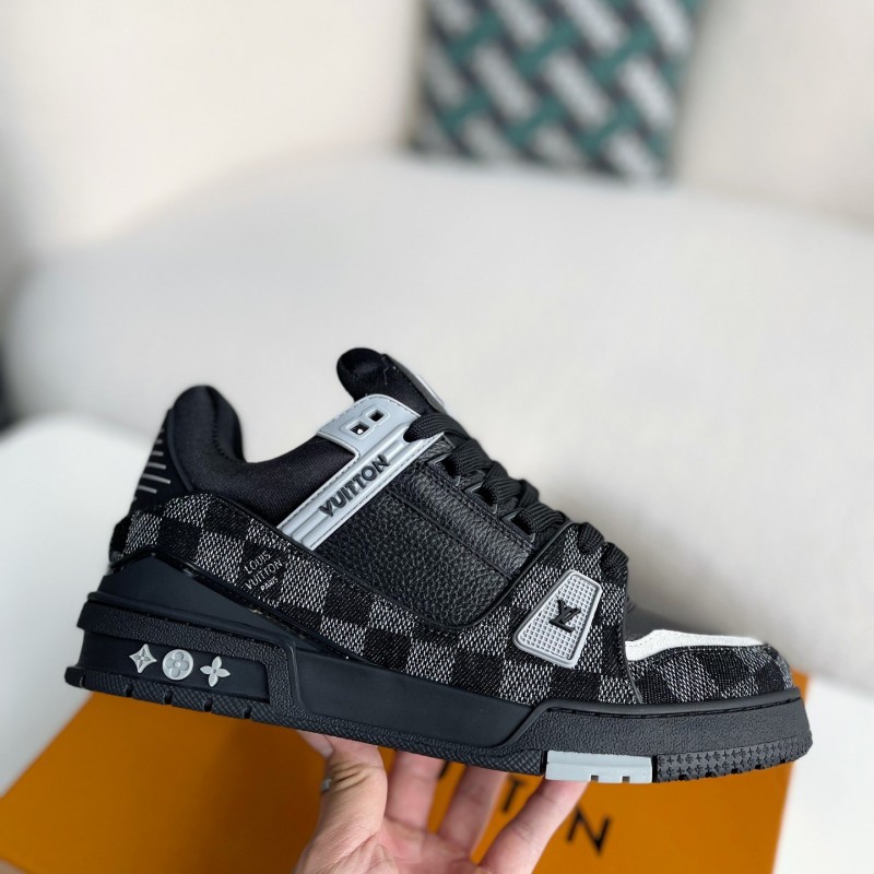 L0*is V*t0n SNEAKERS