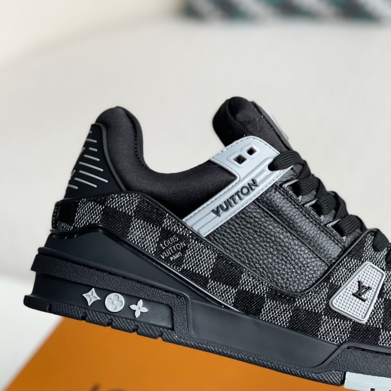 L0*is V*t0n SNEAKERS