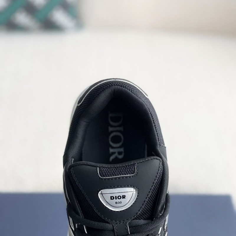 D*0r B30 New Sneaker
