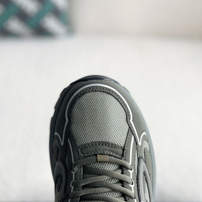 D*0r B30 New Sneaker