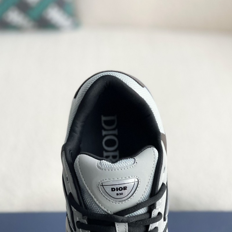 D*0r B30 New Sneaker