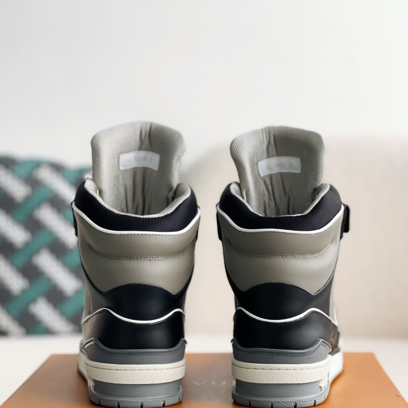 L0*is V*t0n TRAINER SNEAKERS