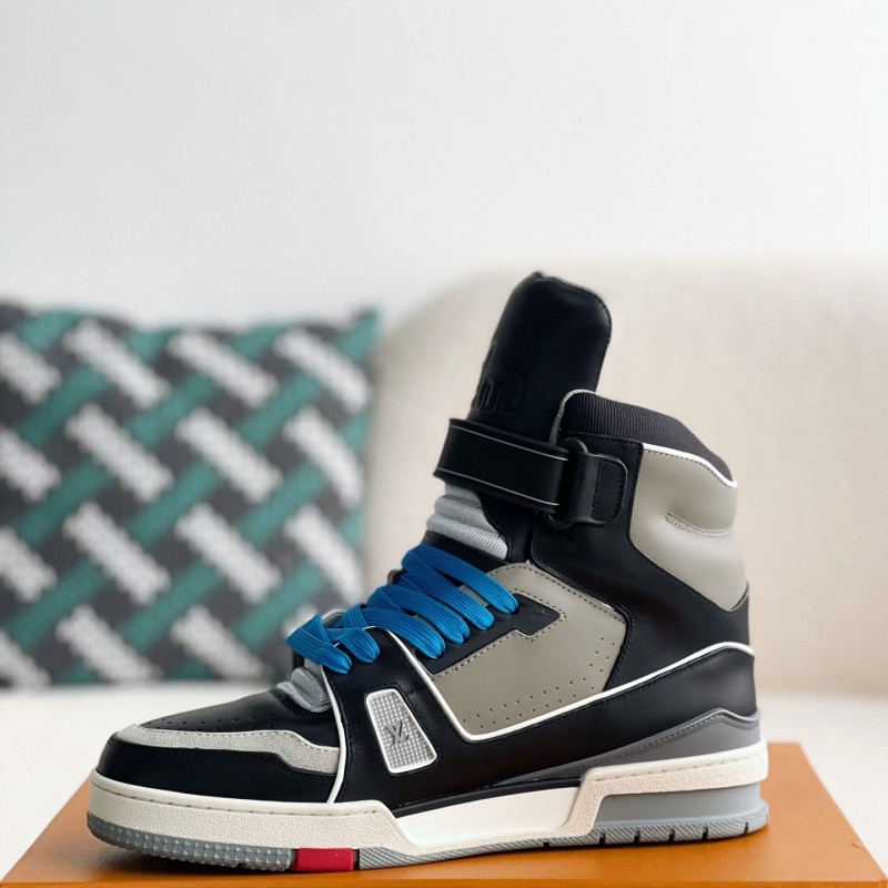 L0*is V*t0n TRAINER SNEAKERS