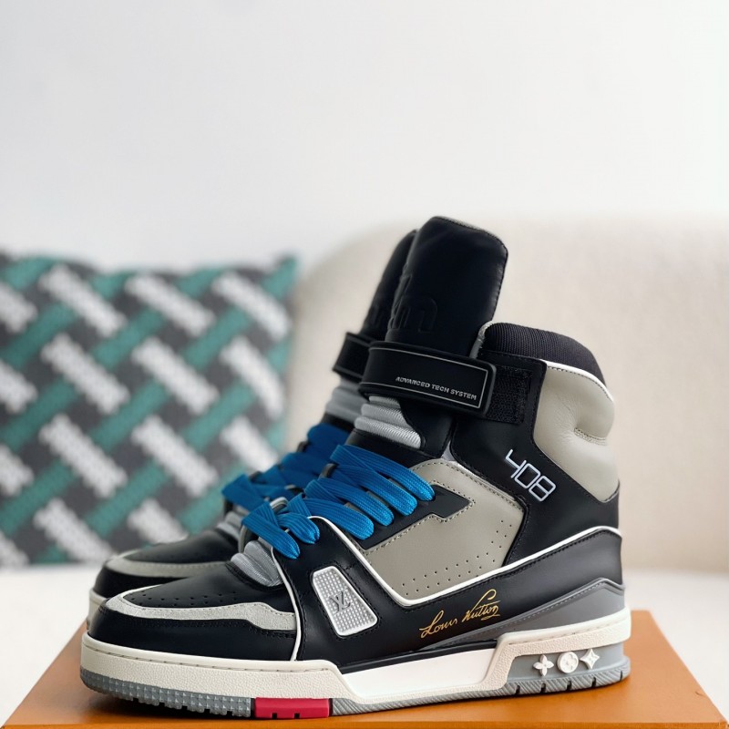 L0*is V*t0n TRAINER SNEAKERS