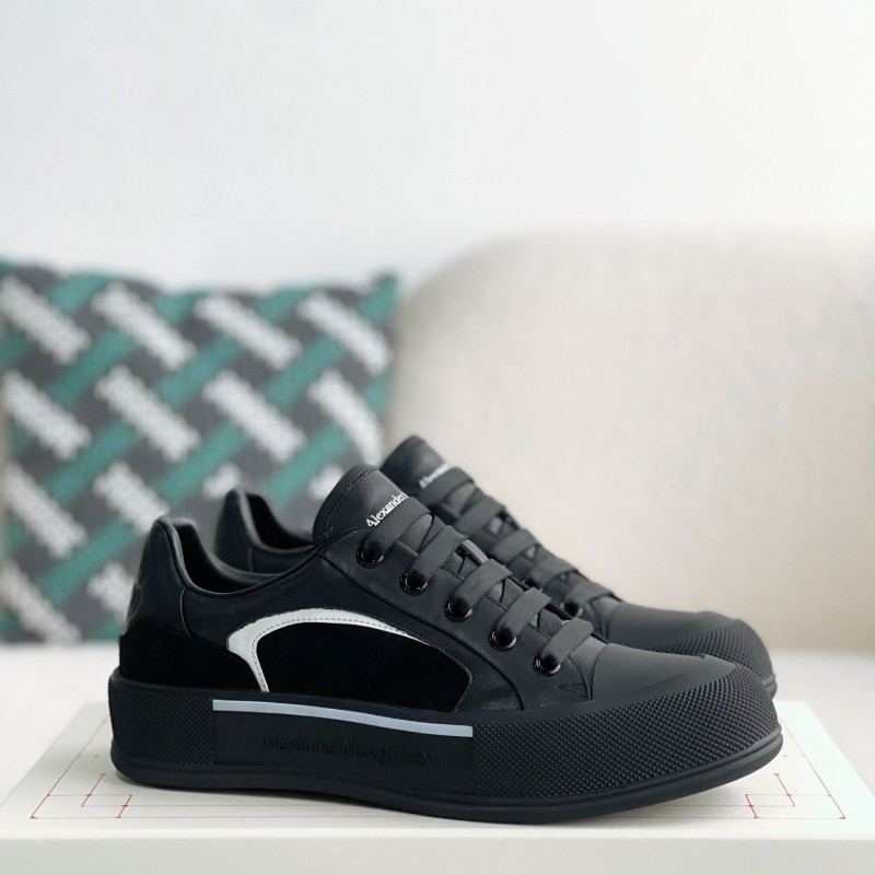 Ale*d*r M*Q*en  Sneakers