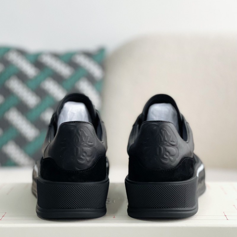 Ale*d*r M*Q*en  Sneakers