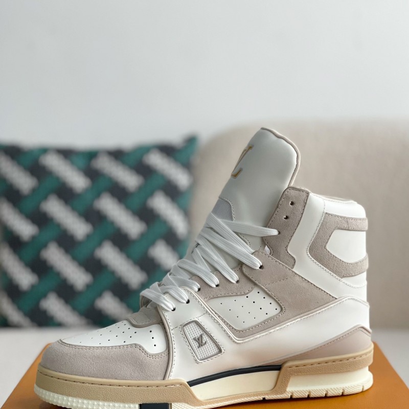 L0*is V*t0n TRAINER SNEAKERS