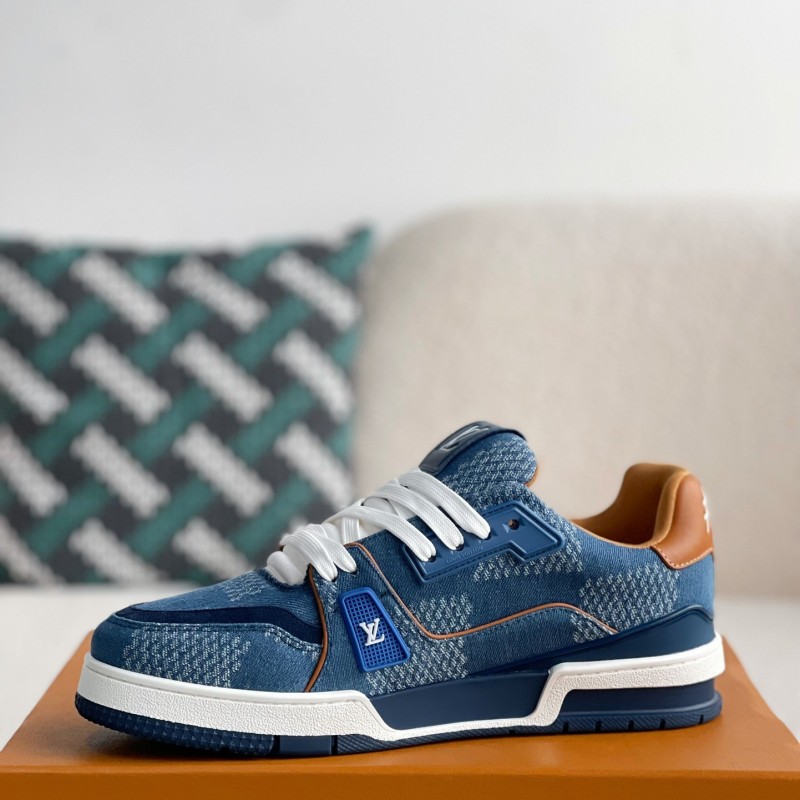 L0*is V*t0n SNEAKERS