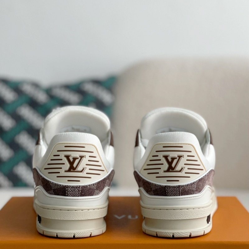 L0*is V*t0n TRAINER SNEAKERS