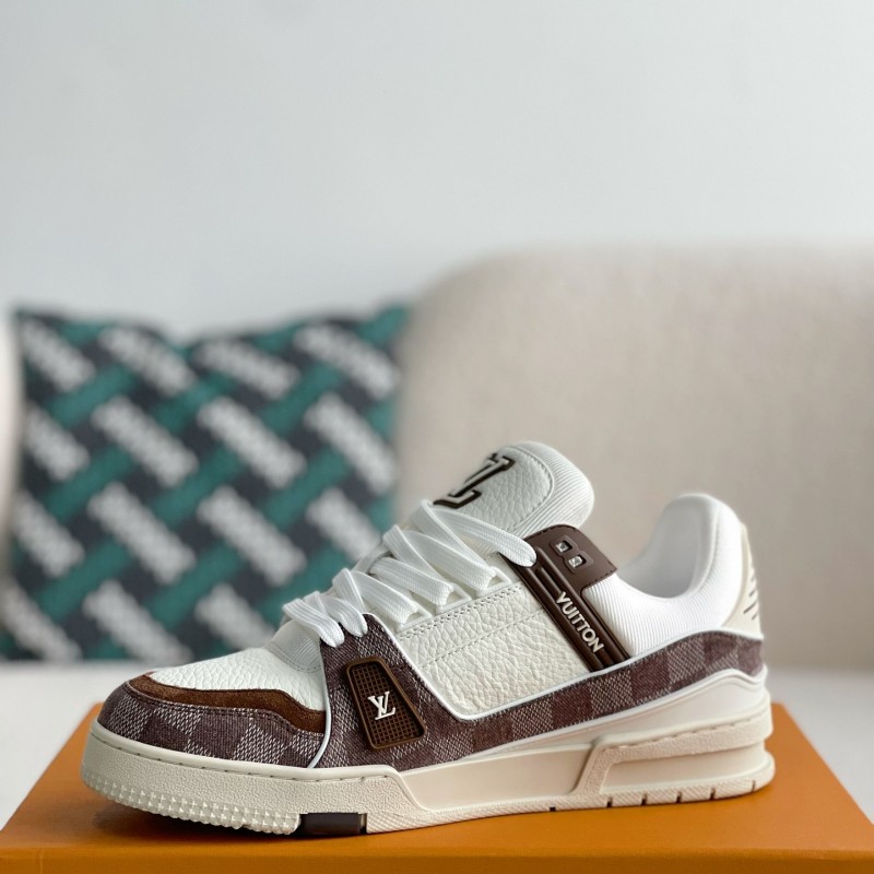 L0*is V*t0n TRAINER SNEAKERS