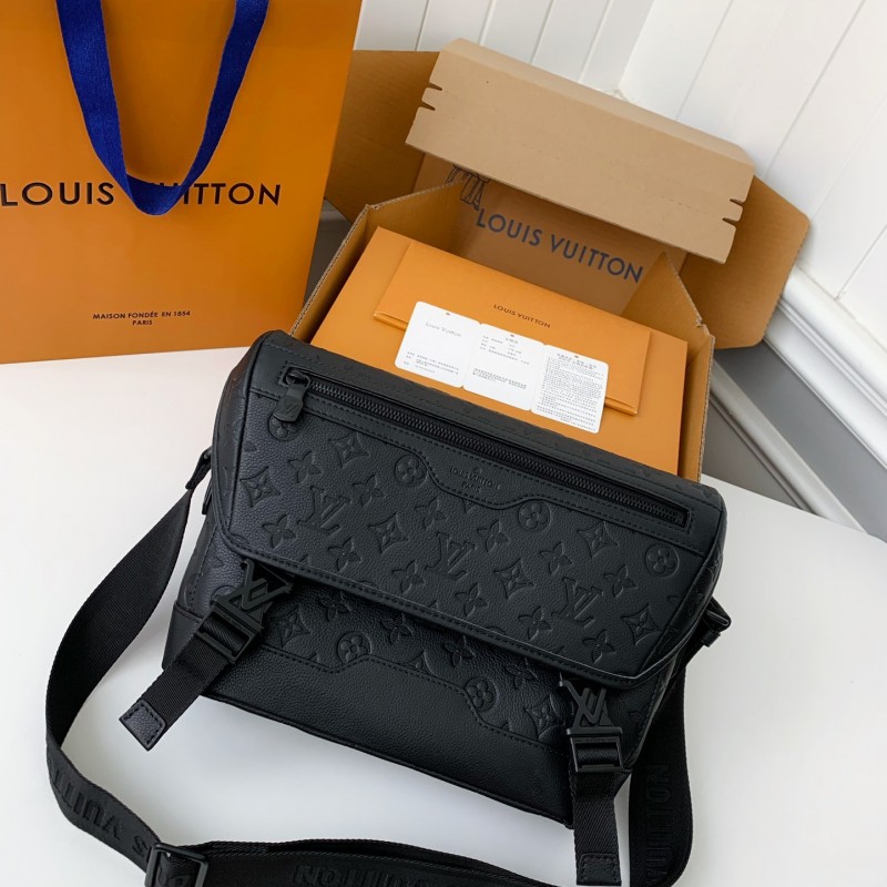 New L0*is V*t0n VOYAGER small men