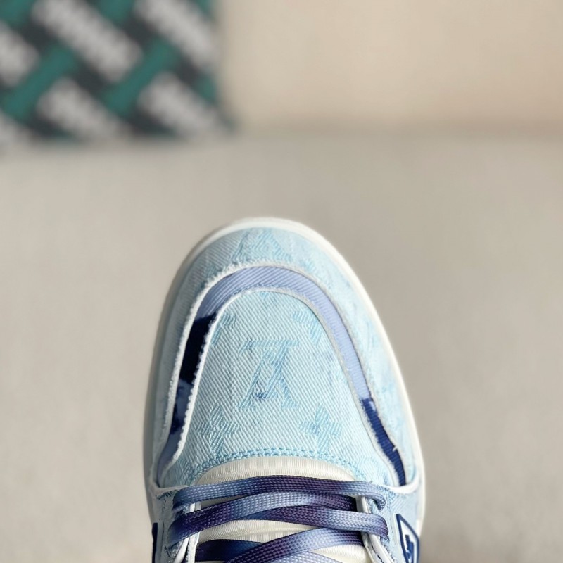 L0*is V*t0n TRAINER SNEAKERS