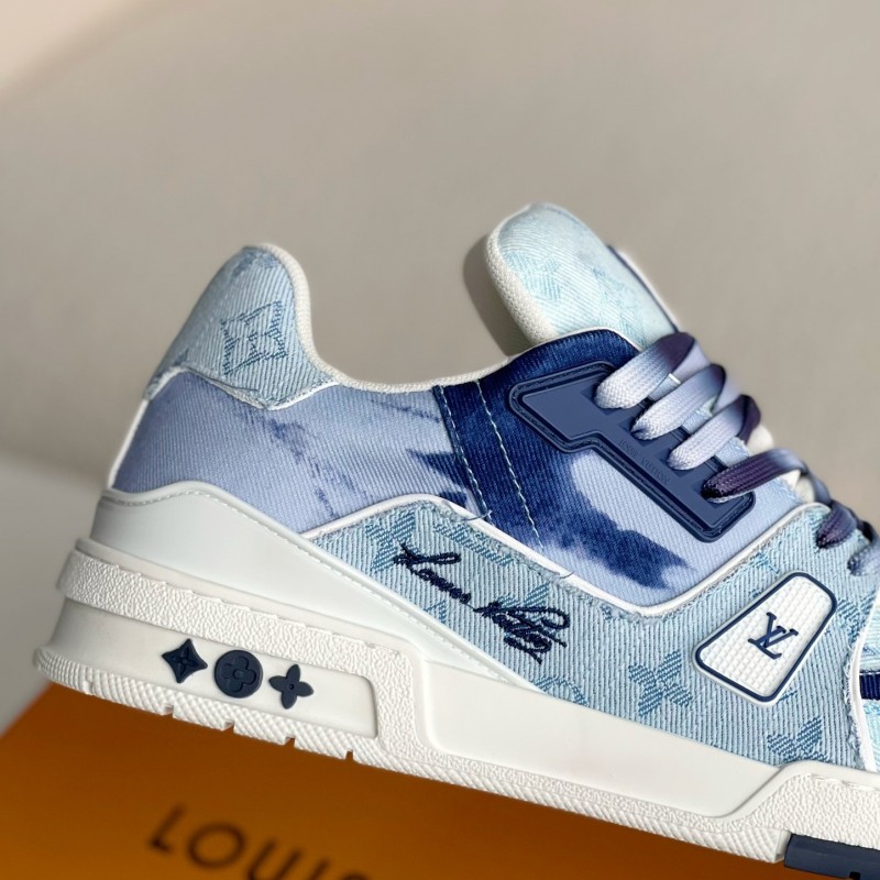 L0*is V*t0n TRAINER SNEAKERS