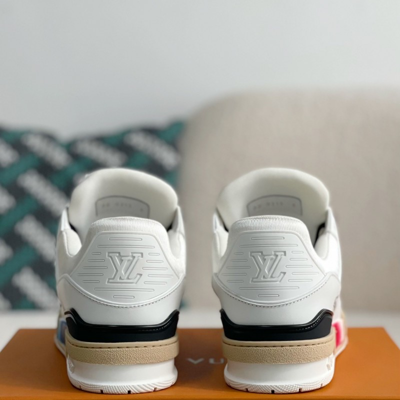 L0*is V*t0n TRAINER SNEAKERS