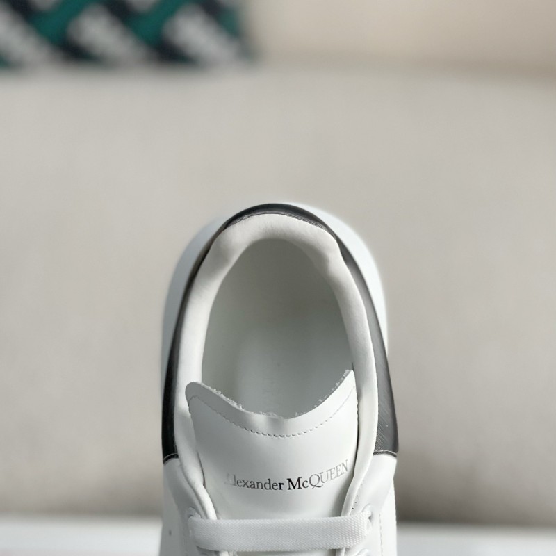 Ale*d*r M*Q*en MQ Jelly Dark Blue Tail Sneakers