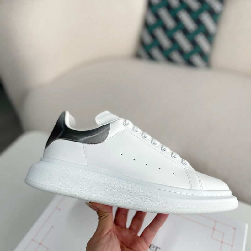 Ale*d*r M*Q*en MQ Jelly Dark Blue Tail Sneakers