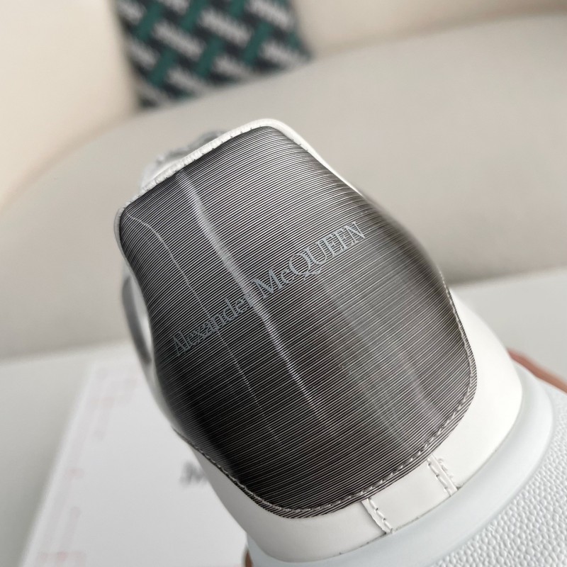 Ale*d*r M*Q*en MQ Jelly Dark Blue Tail Sneakers