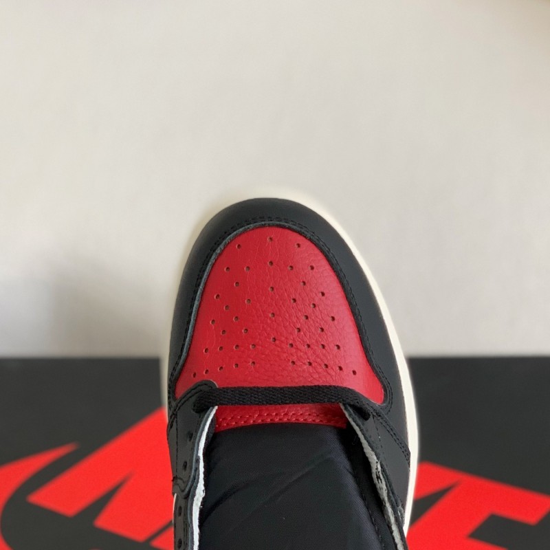 Air Jordan 1 Retro High OG Bred Toe
