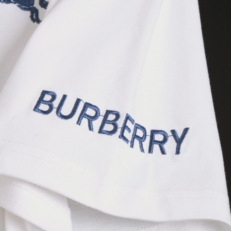 B**rry Men’s war horse T-shirt