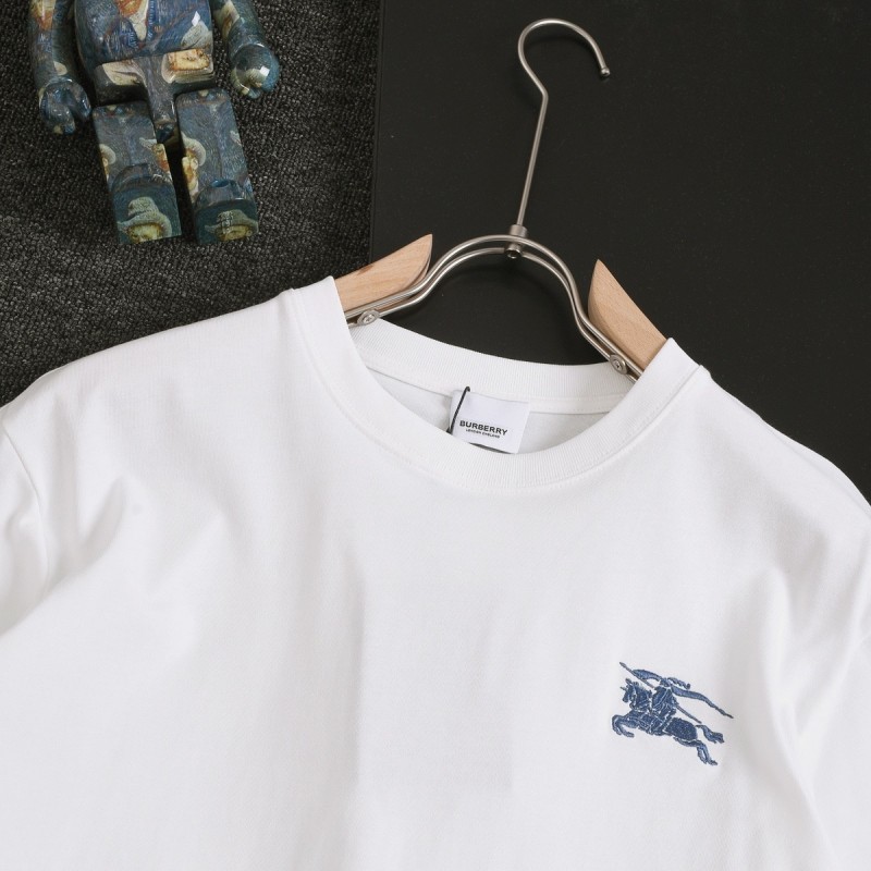 B**rry Men’s war horse T-shirt