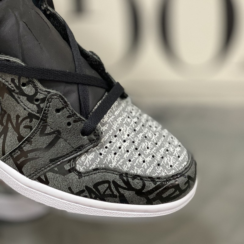 Air Jordan 1 High OG Rebellionair