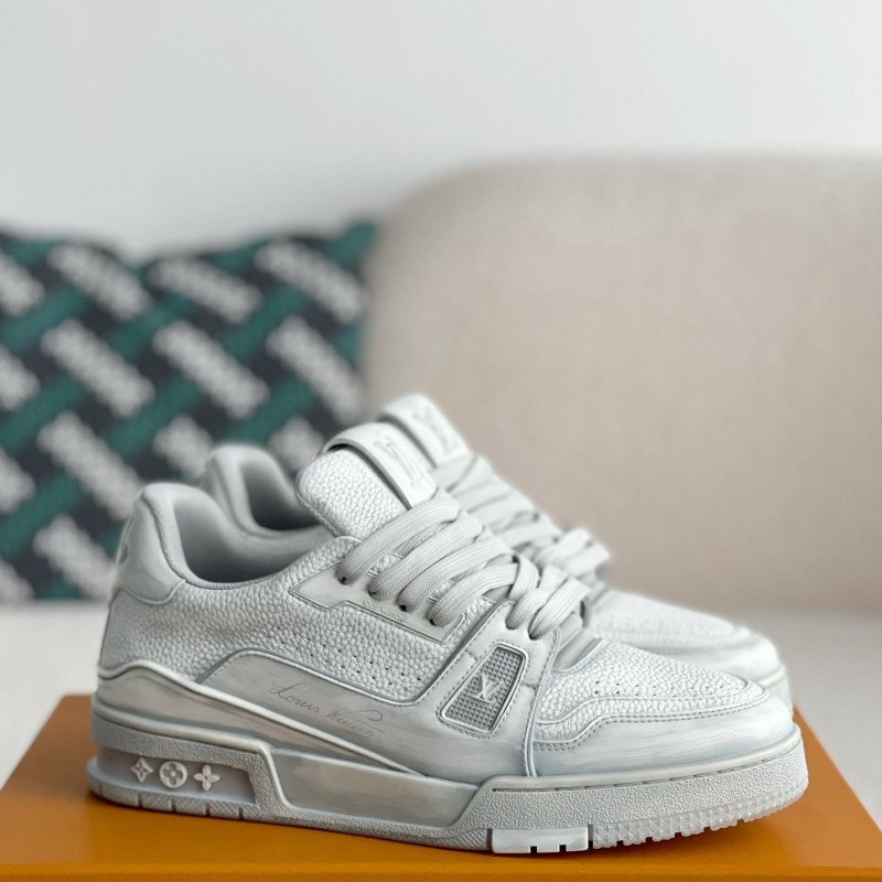 L0*is V*t0n SNEAKERS