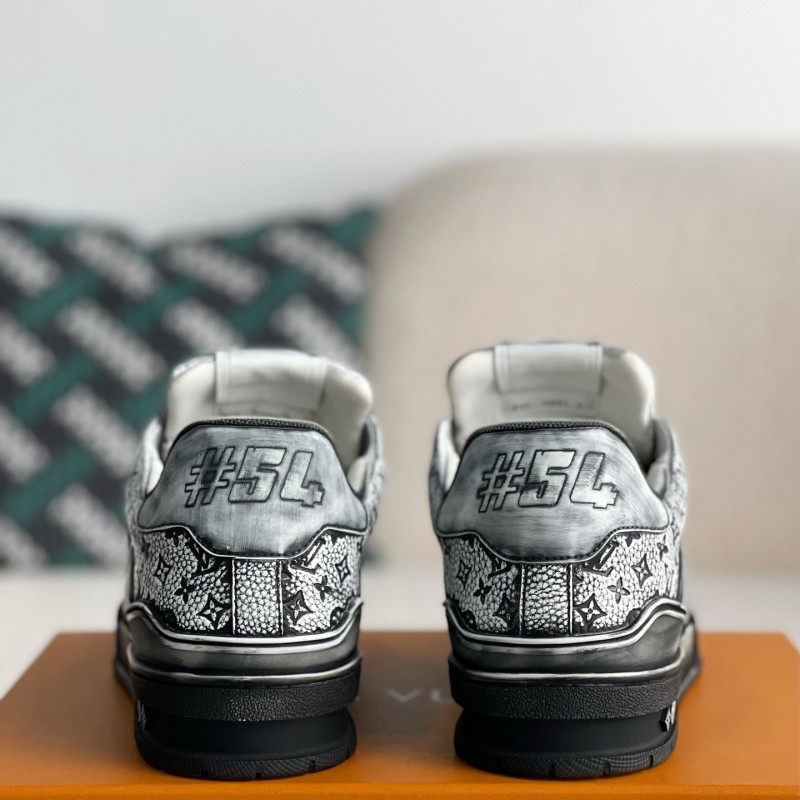 L0*is V*t0n SNEAKERS