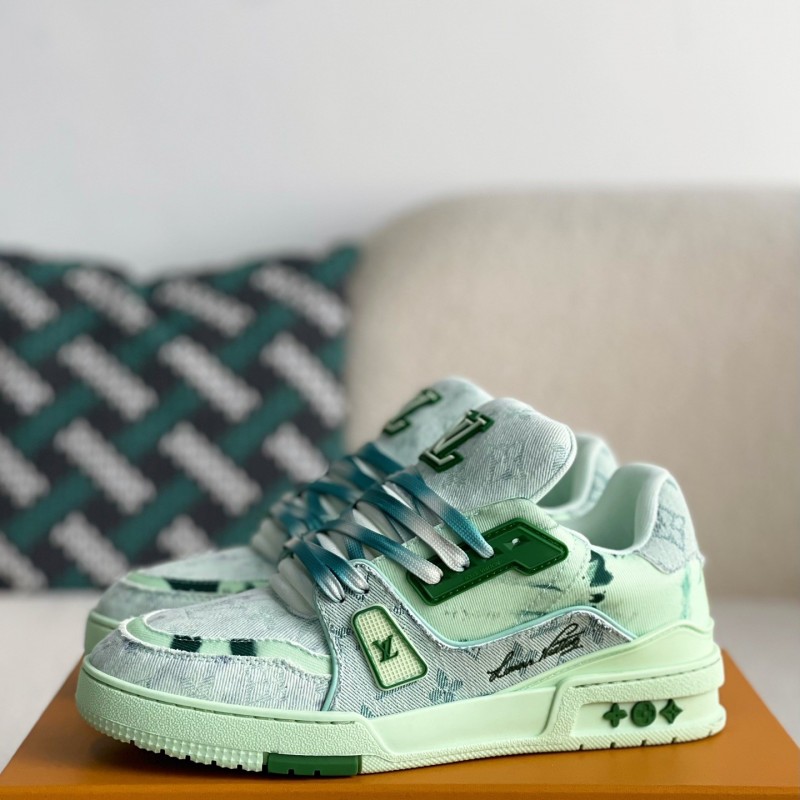 L0*is V*t0n SNEAKERS