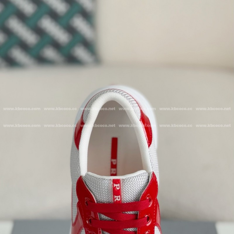Pra*a Sneakers