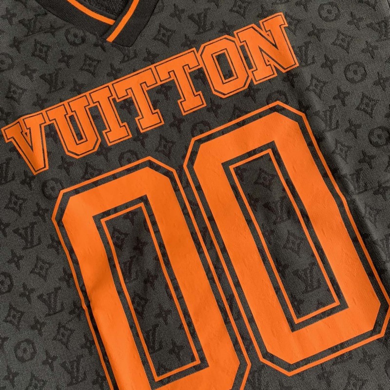 L0*is V*t0n Letter Logo t-shirt