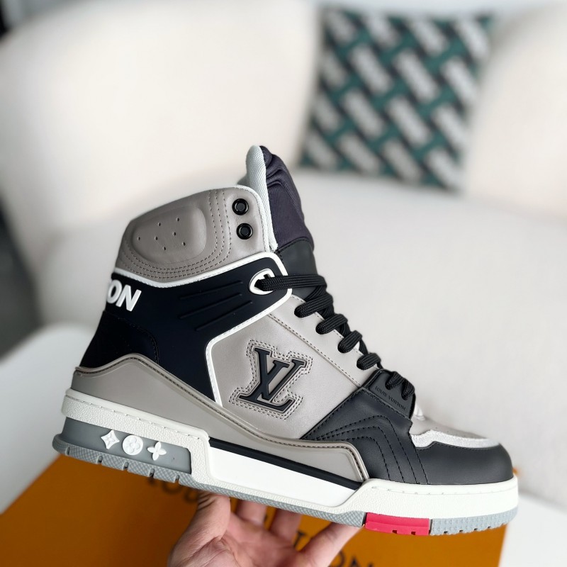 L0*is V*t0n TRAINER SNEAKERS