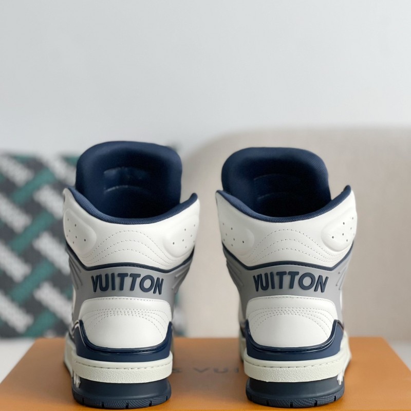 L0*is V*t0n TRAINER SNEAKERS