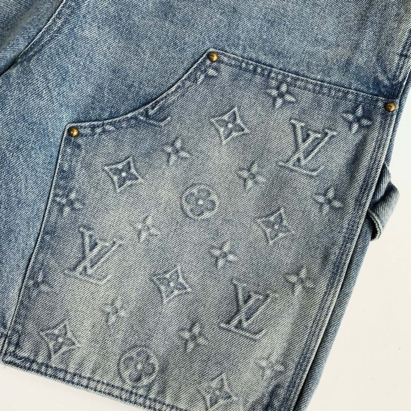 L0*is V*t0n Jean shorts