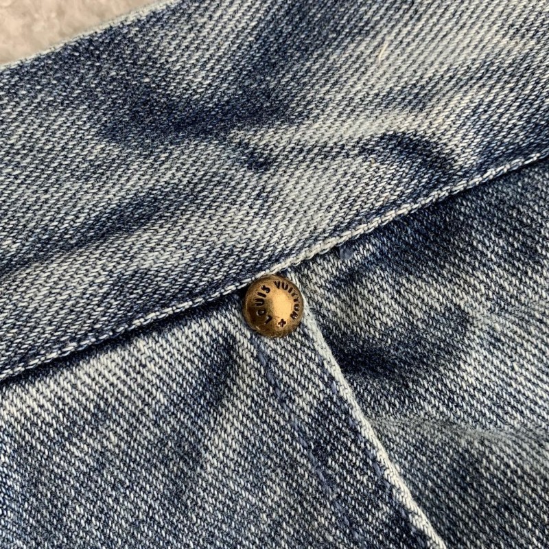 L0*is V*t0n Jean shorts