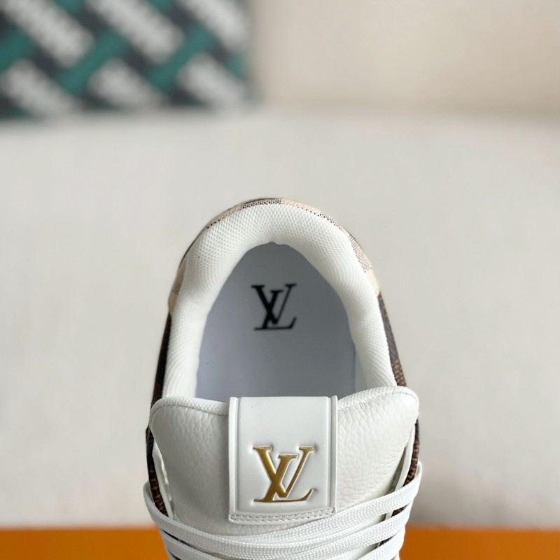 L0*is V*t0n TRAINER SNEAKERS