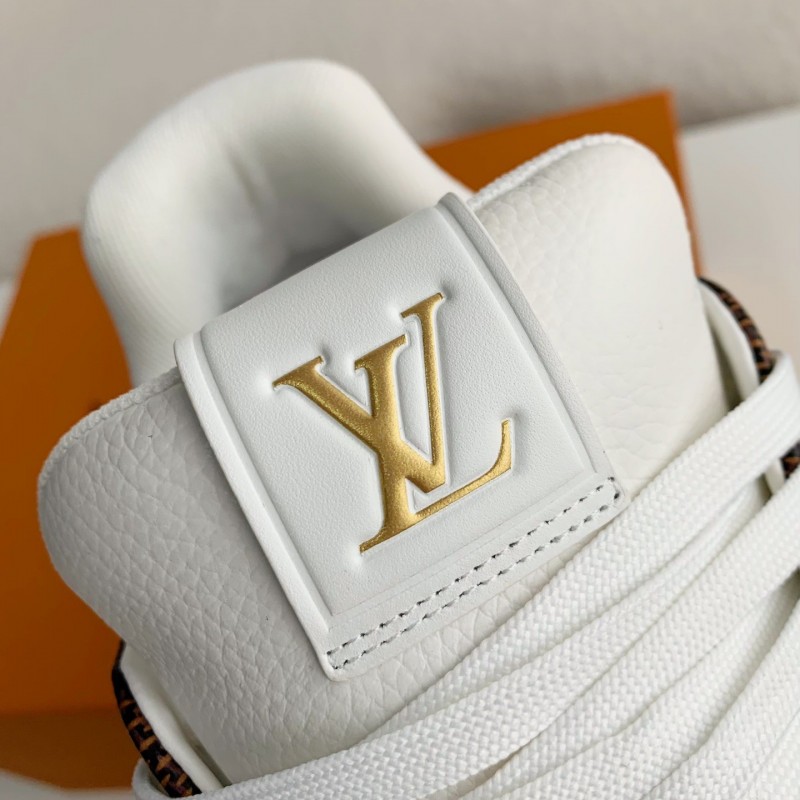 L0*is V*t0n TRAINER SNEAKERS