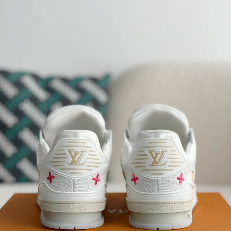 L0*is V*t0n TRAINER SNEAKERS