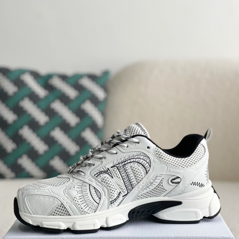 D*0r Running Sneakers