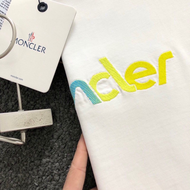 MONCLER T-shirt