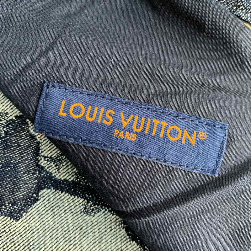 L0*is V*t0n Jean shorts