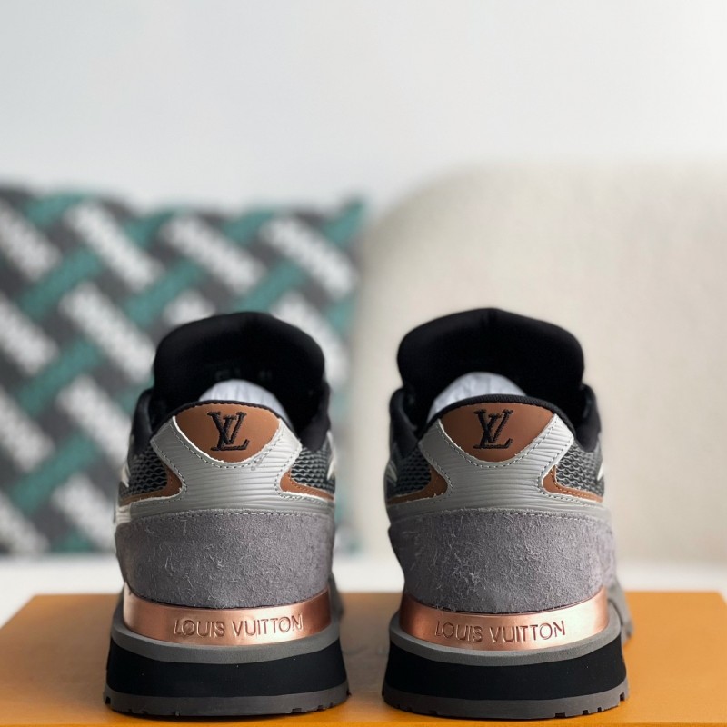 L0*is V*t0n Low-top running shoes