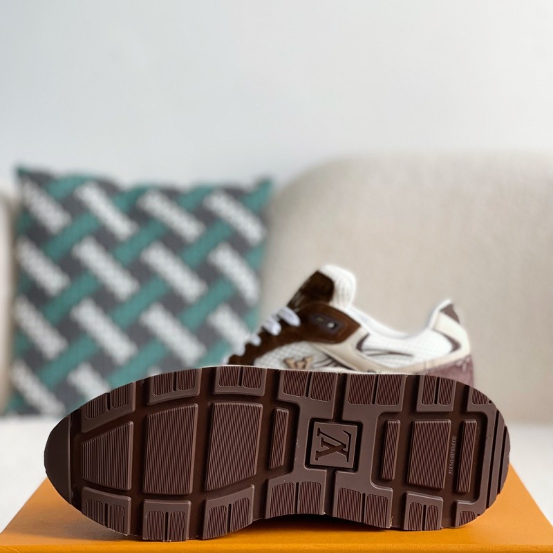 L0*is V*t0n Low-top running shoes