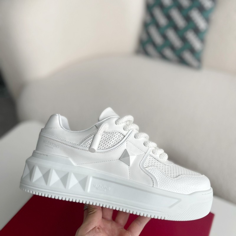 va*t*no One Stud Sneakers