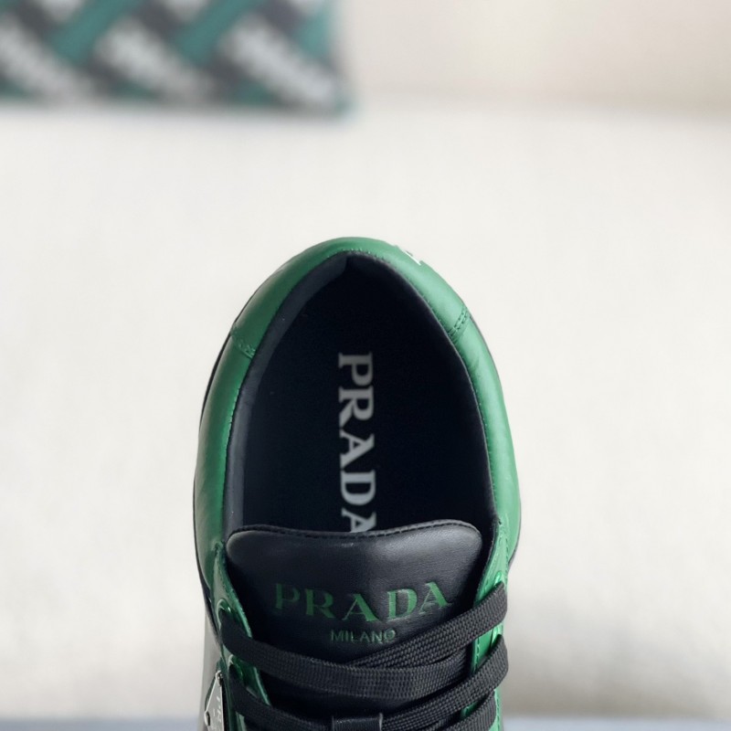 Pra*a Sneakers