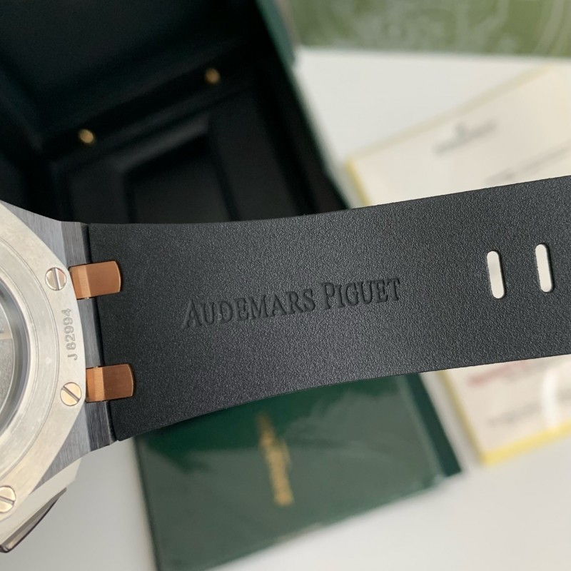 Audemars P*g*et Royal Oak Series 2017 New Men