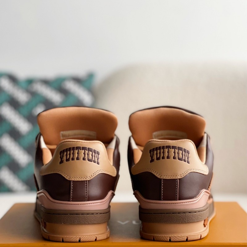 L0*is V*t0n TRAINER SNEAKERS