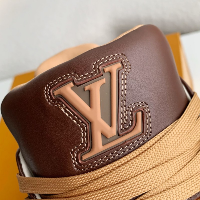 L0*is V*t0n TRAINER SNEAKERS