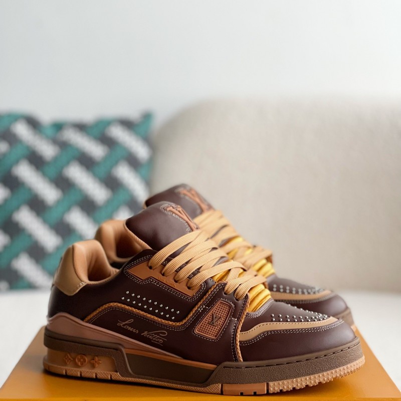 L0*is V*t0n TRAINER SNEAKERS