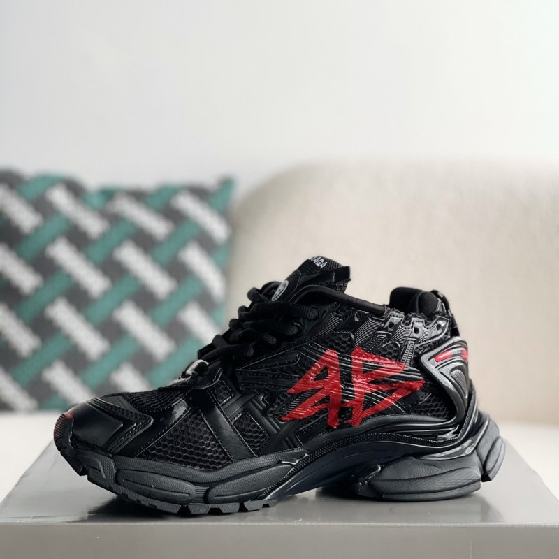 Ba*len*cia*ga Runner Sneakers